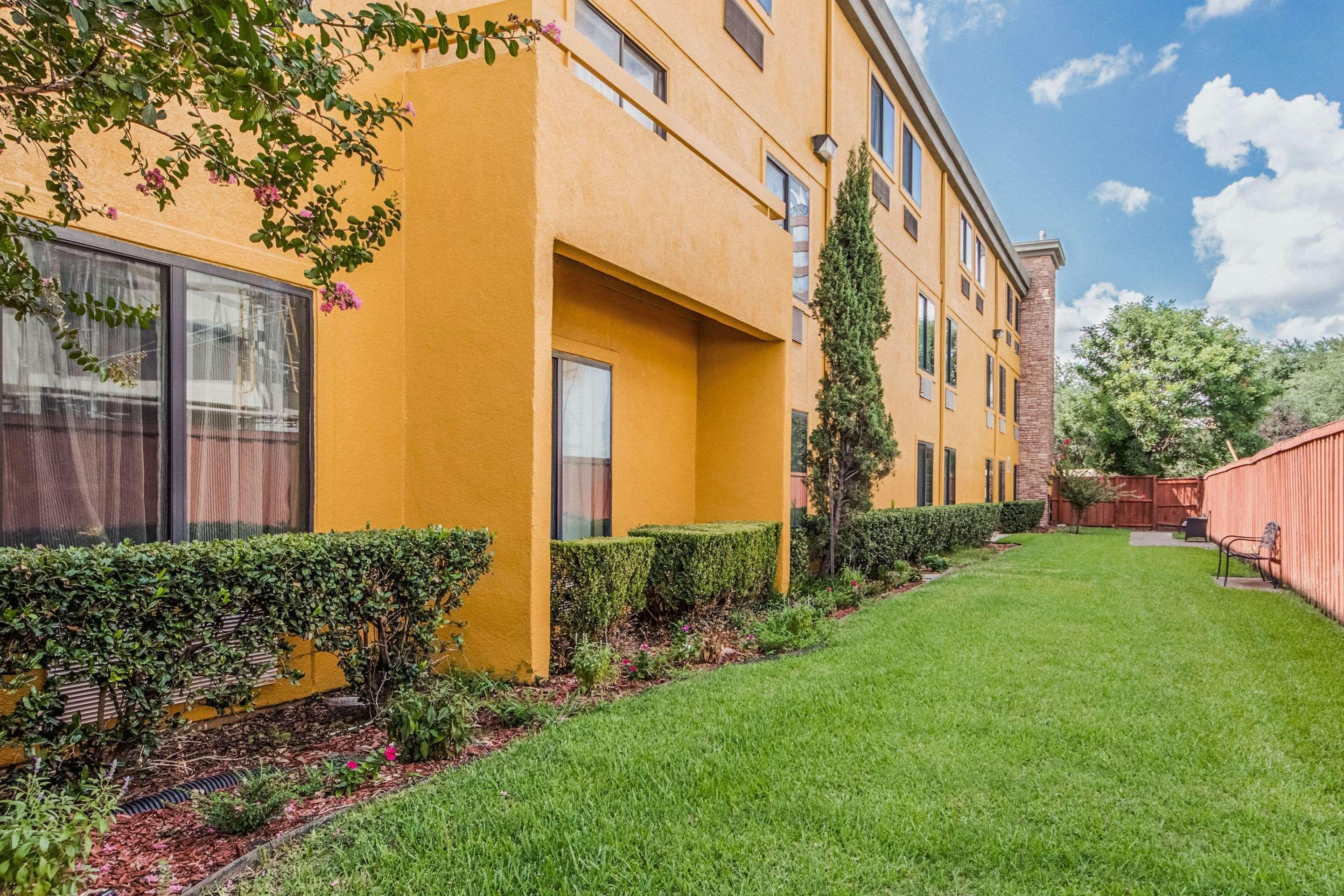 Comfort Inn Dallas Park Central Dış mekan fotoğraf