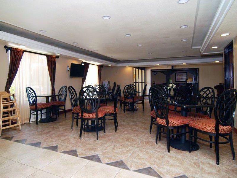 Comfort Inn Dallas Park Central Restoran fotoğraf